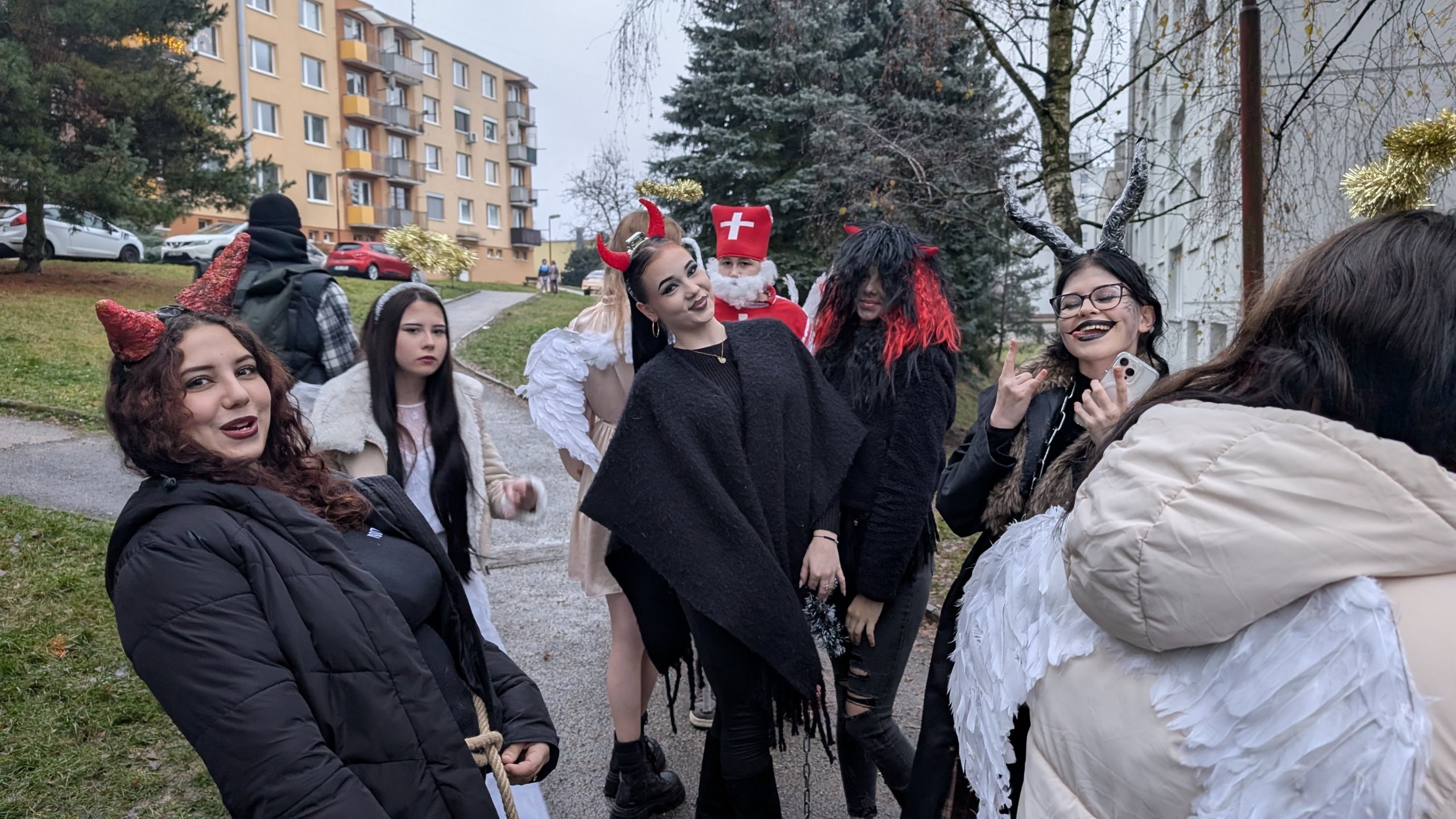 PXL-20251205-144219344.MP